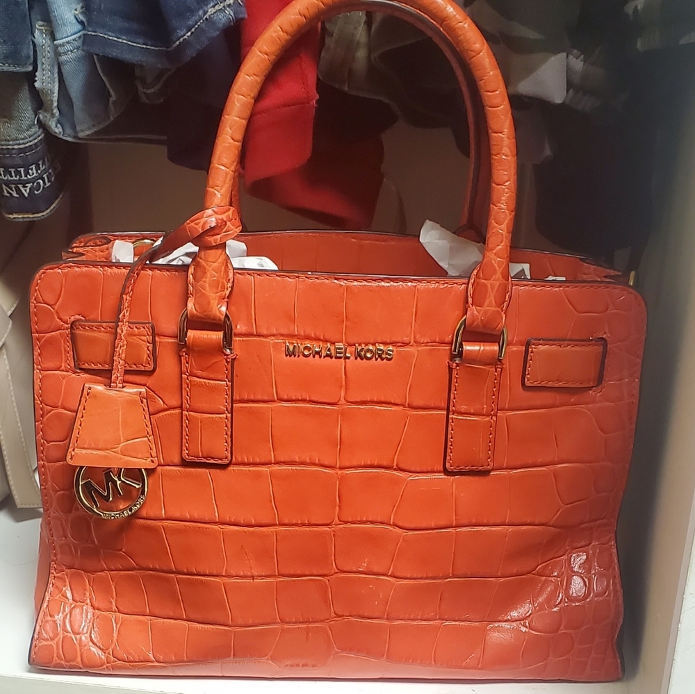 Michael kors purse